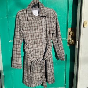 BB Dakota flared skirt jacket with tie